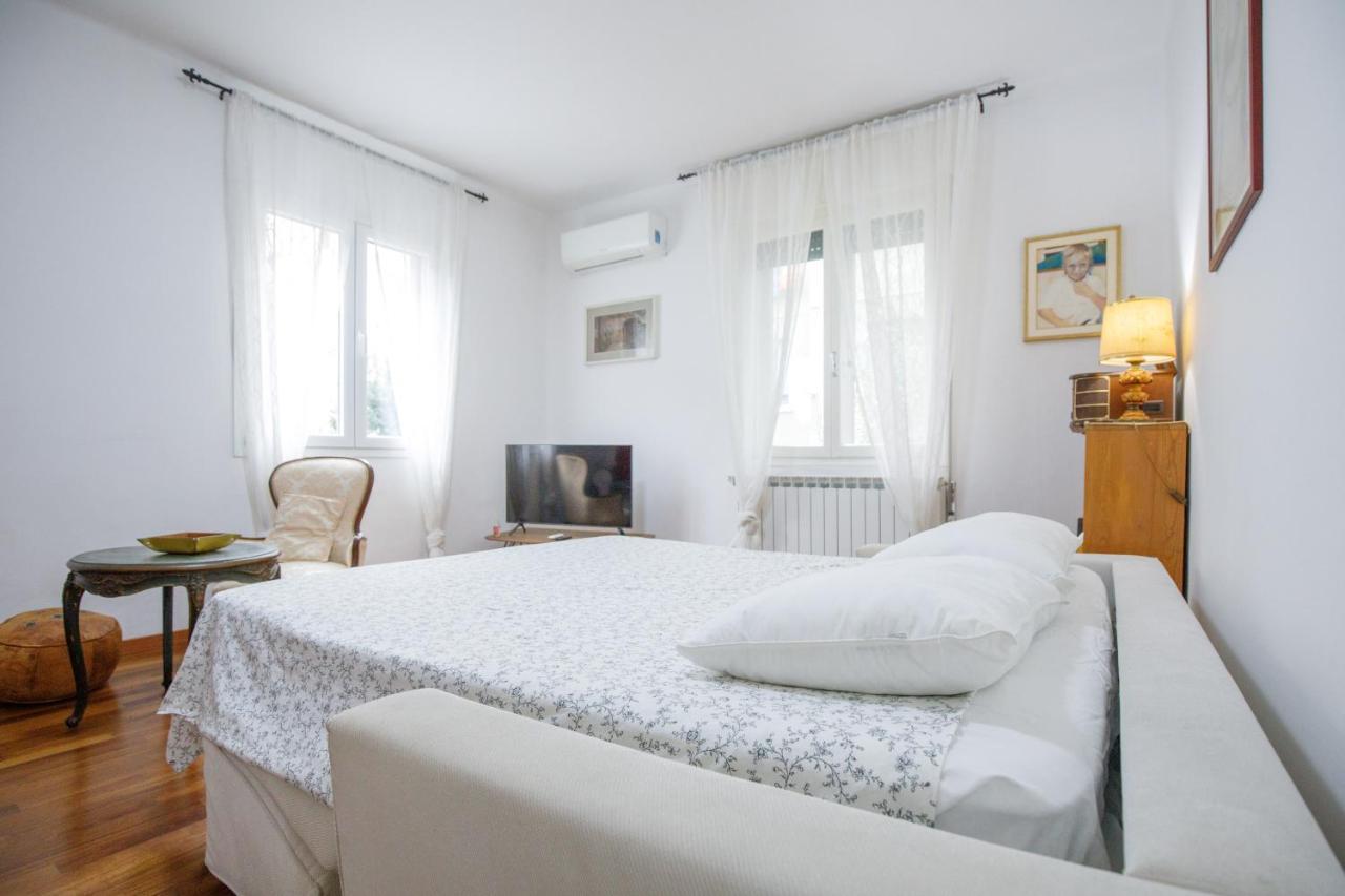 Gozzi House - Comoda Casa - Free Parking - Easy To Venice! Mestre Exterior photo